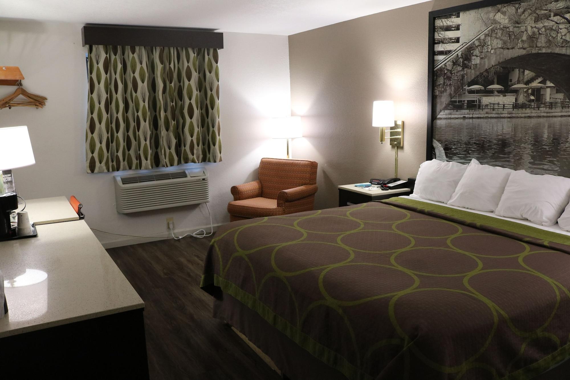 מלון Super 8 By Wyndham San Antonio/I-35 North מראה חיצוני תמונה
