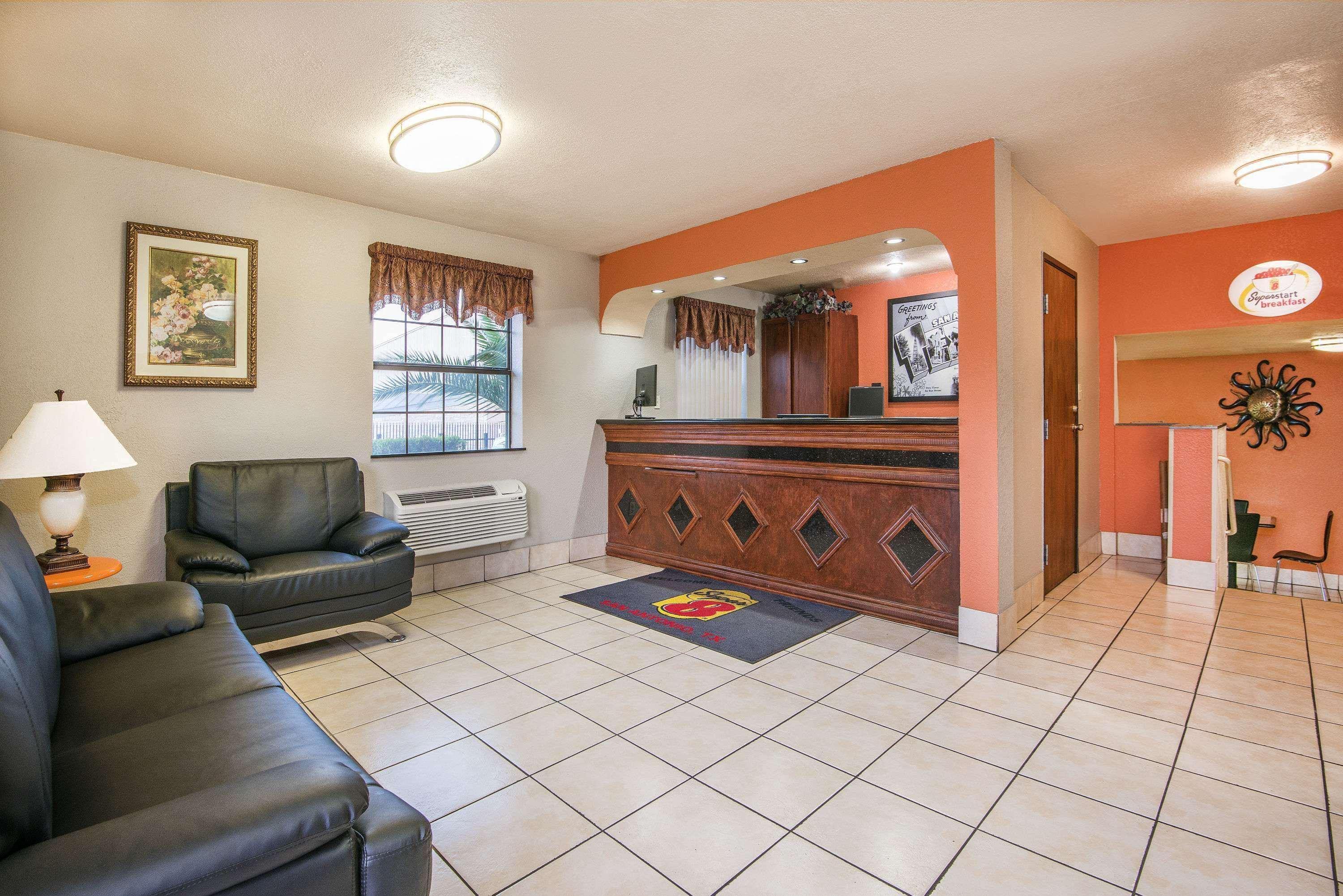 מלון Super 8 By Wyndham San Antonio/I-35 North מראה חיצוני תמונה
