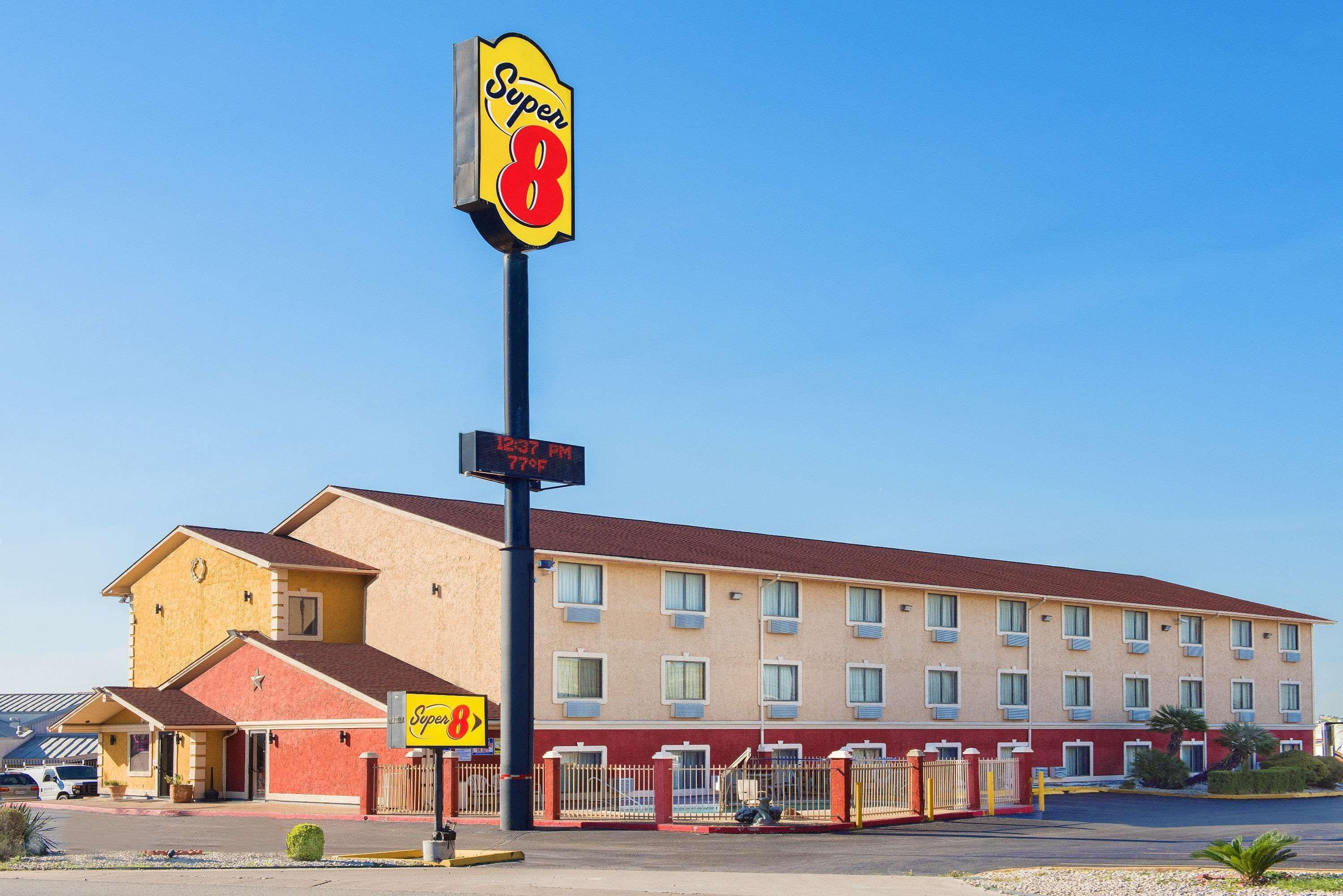 מלון Super 8 By Wyndham San Antonio/I-35 North מראה חיצוני תמונה