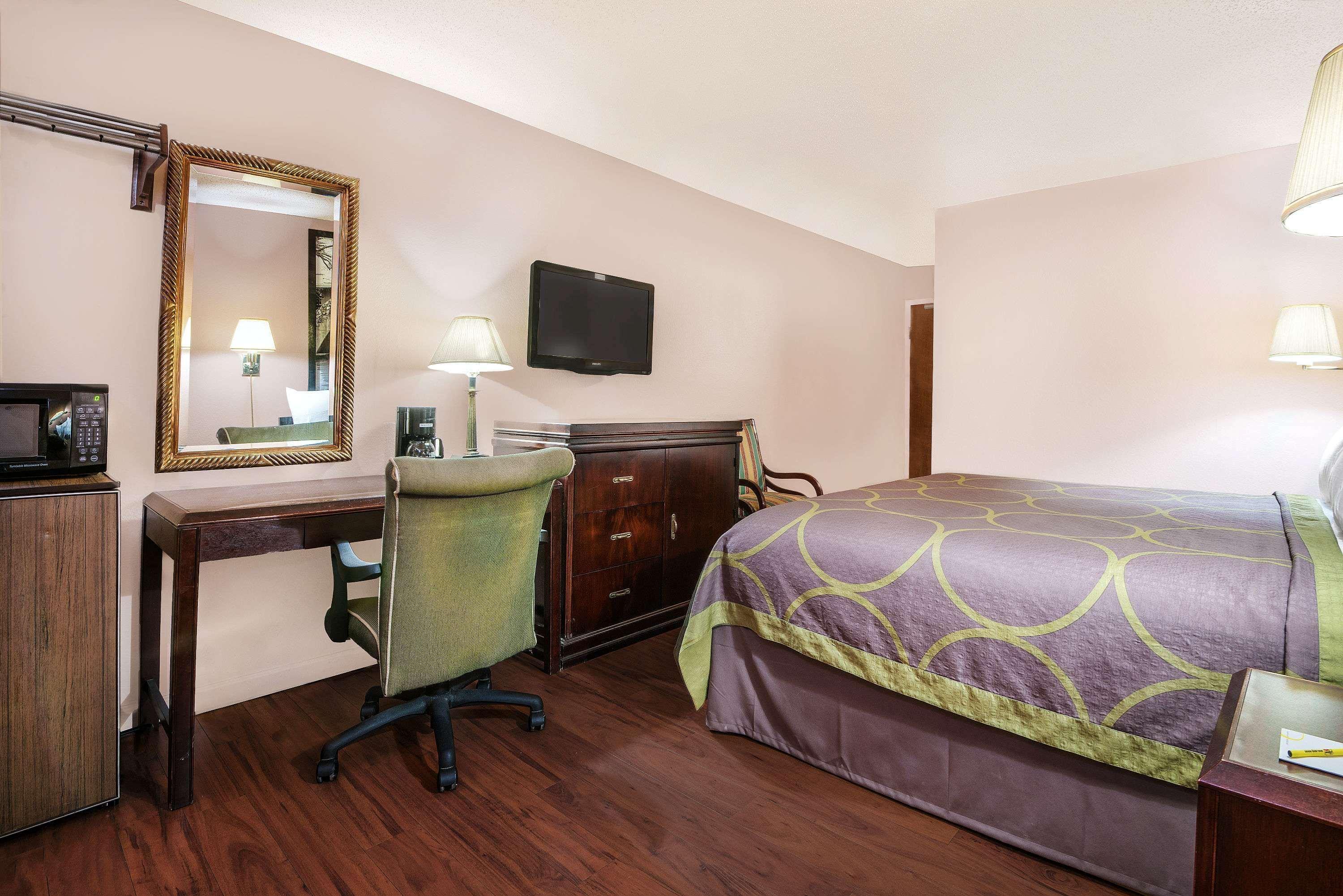 מלון Super 8 By Wyndham San Antonio/I-35 North מראה חיצוני תמונה