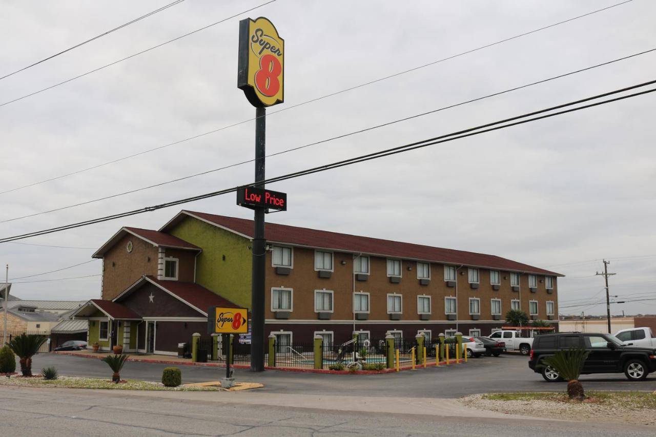מלון Super 8 By Wyndham San Antonio/I-35 North מראה חיצוני תמונה